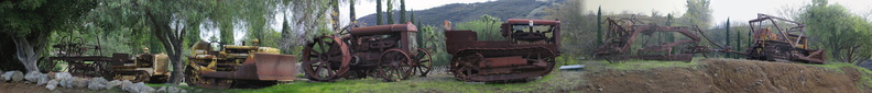 old-tractors-Yerba-Buena-Rd-2012-12-23.jpg