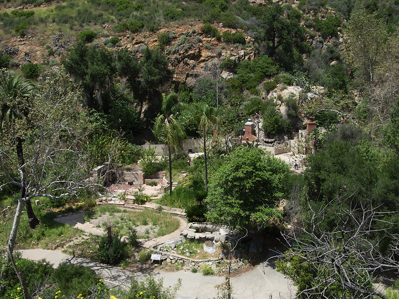 Paul-Williams-designed-mansion-ruins-Solstice-Canyon-2011-05-11-IMG_7841.jpg