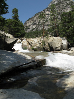 streamside-rapids-Mist-Falls-trail-2008-07-21-img 0538