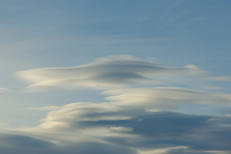 lenticular-clouds-Hapuku-beach-area-2013-06-03-IMG_1080.jpg
