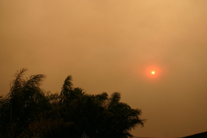 california-fires-2007-Oct-red-sun.jpg